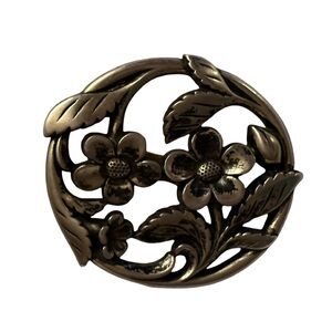 Art Nouveau Floral Silver Light Weight Large 2” Vintage Round Brooch